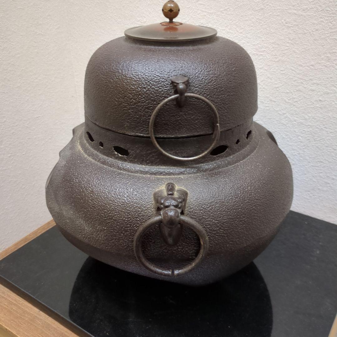 鉄釜風炉　電熱器付き　灰入り　茶道具　茶道　風炉釜　鉄　電熱器