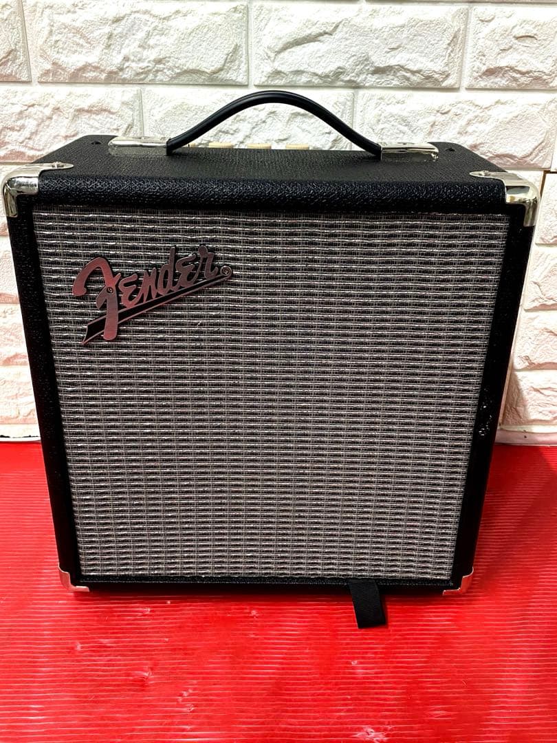 Fenderフェンダー Rumble 15ベース用コンボアンプ