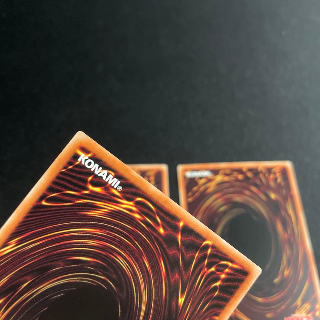 遊戯王　魔術師の弟子－ブラック・マジシャン・ガール　アジア版　シークレット