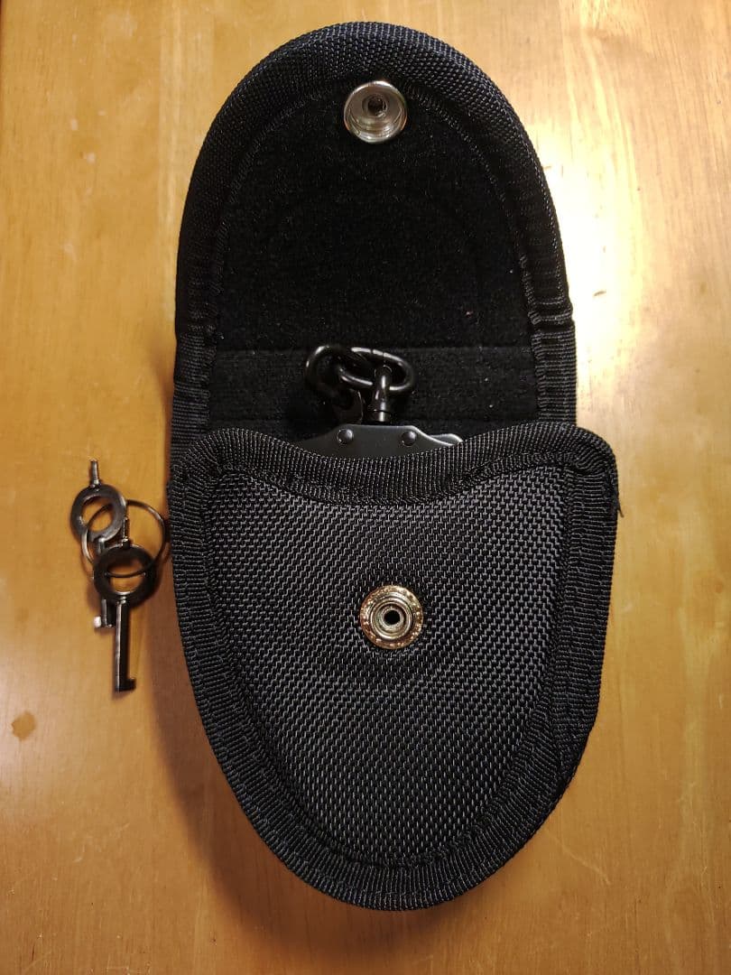 本物手錠 ブラック 鍵2本 収納ケース付き