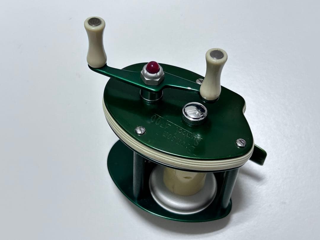 Bronson Symbol 4700 ブロンソン