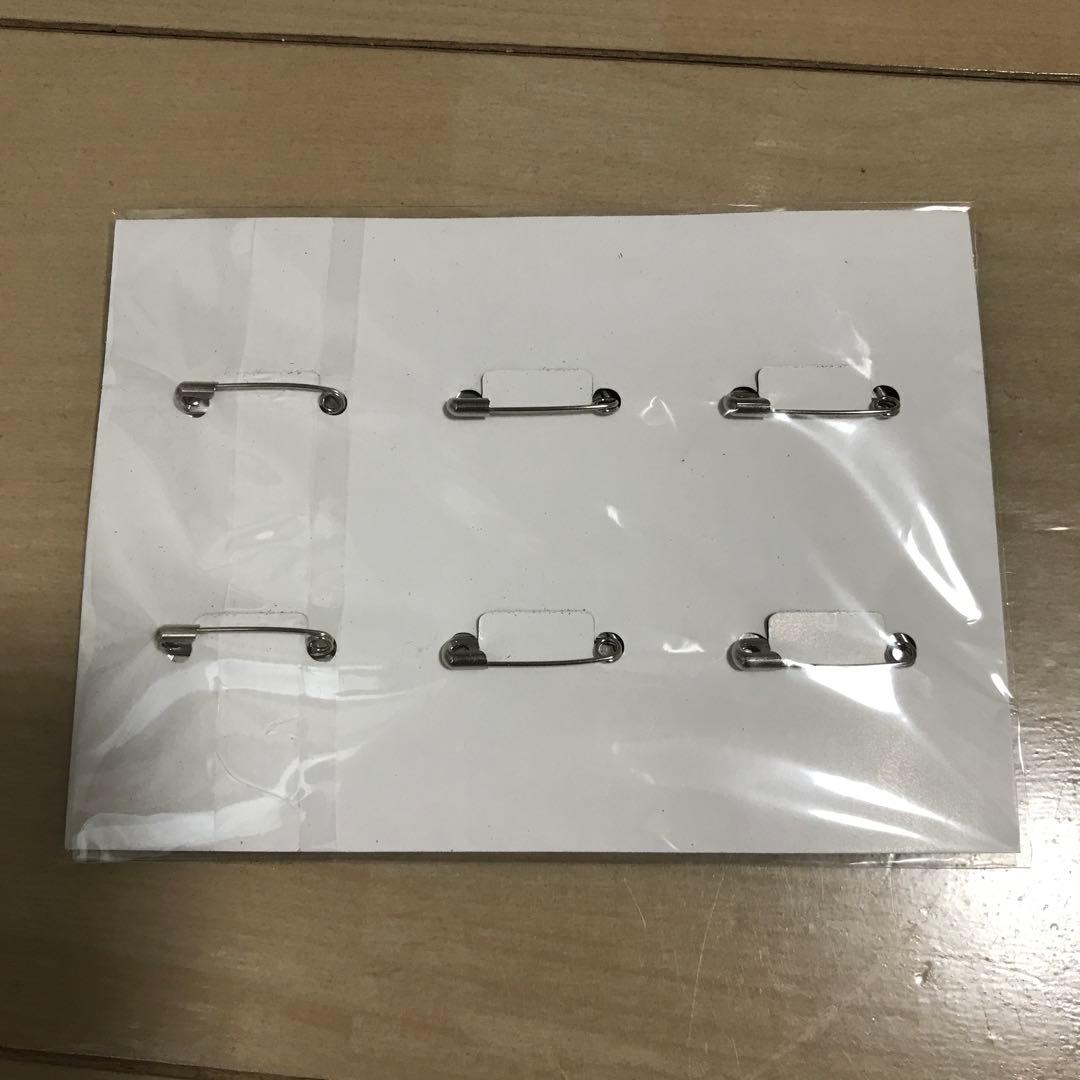 呪術廻戦　懸賞　当選品　高専2年＆特級　Wトリオ缶バッジ　未開封