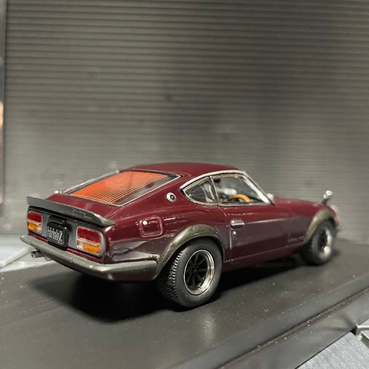 新品未展示品　京商　1/43 日産　フェアレディ240ZG　マルーン