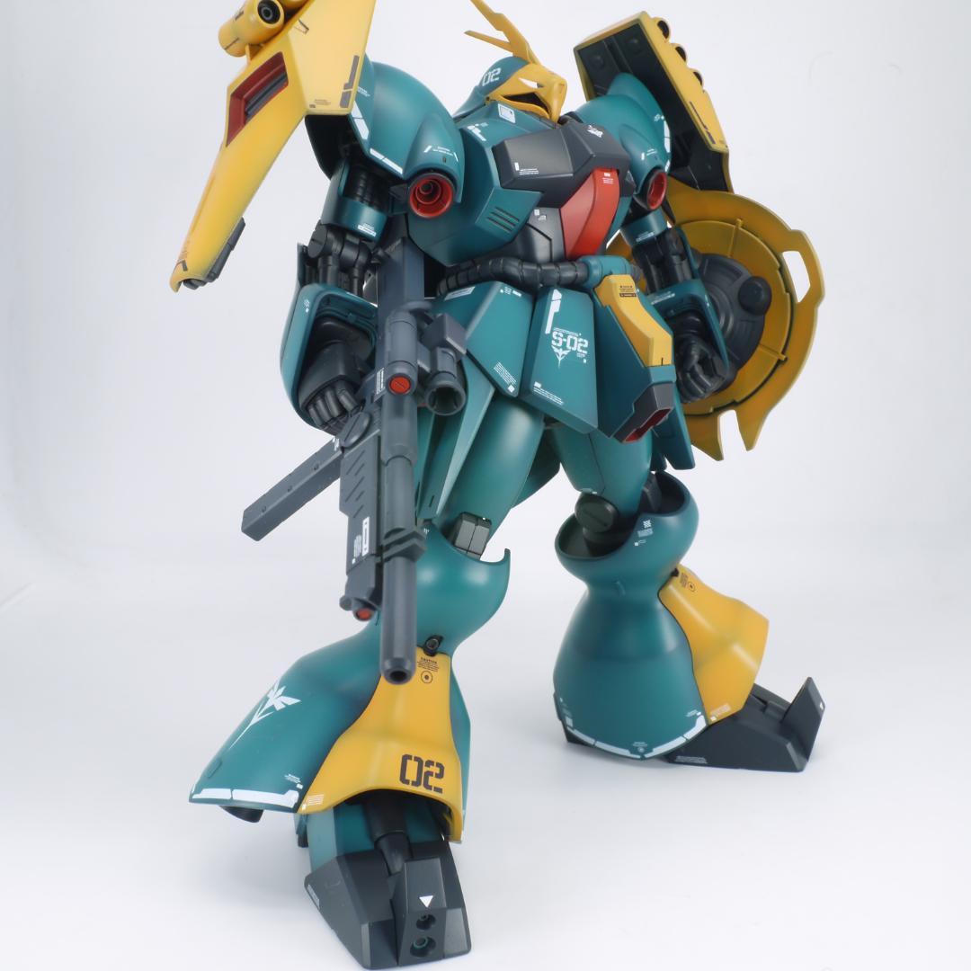 ガンプラ　HG ヤクト・ドーガ（ギュネイ機）　全塗装　完成品
