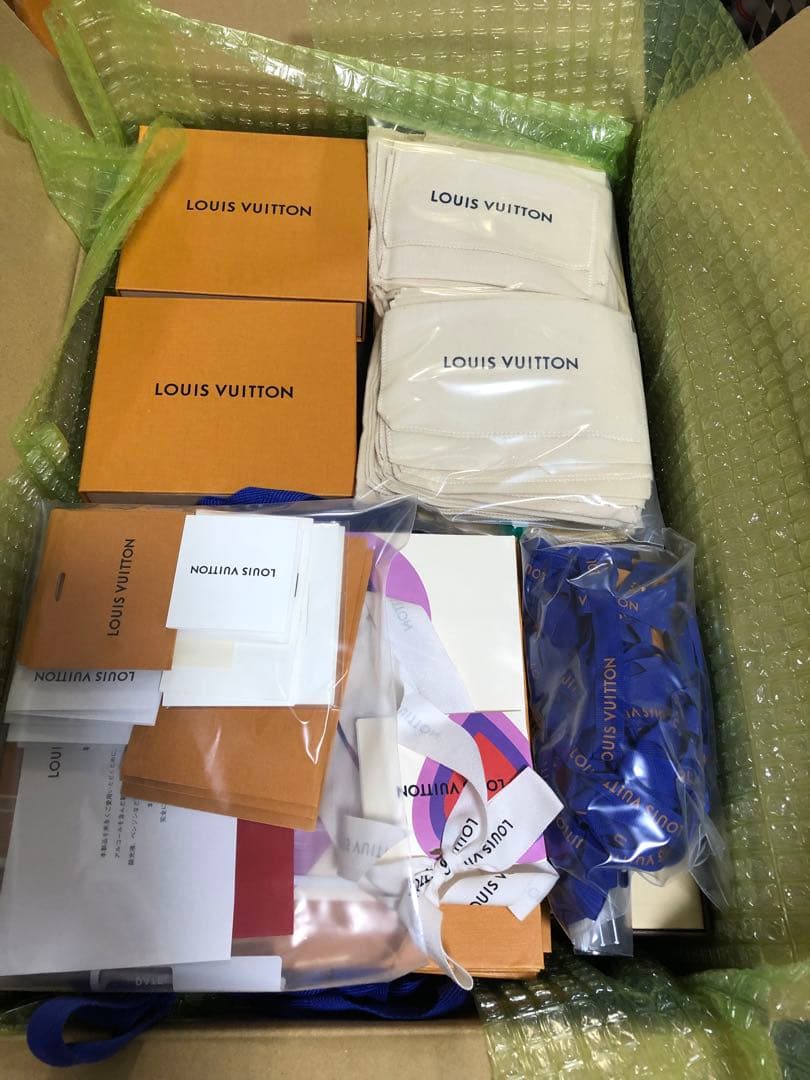 ルイヴィトン　財布箱　小物類箱　財布小物用保存袋　リボン等まとめ売り　限定箱有