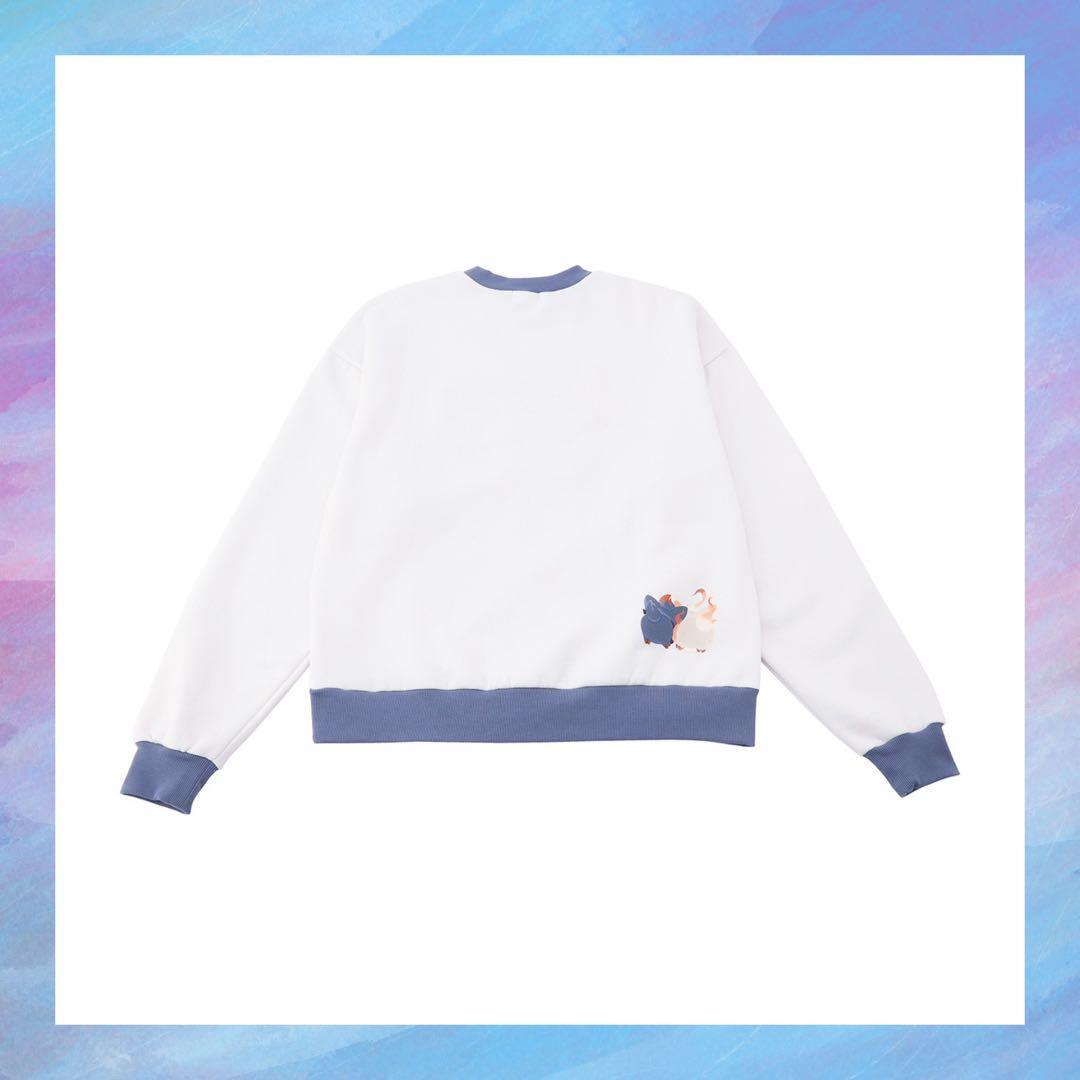 ポケモン　もこもこアップリケスウェット にたものどうし ゾロア＆ヒスイゾロア