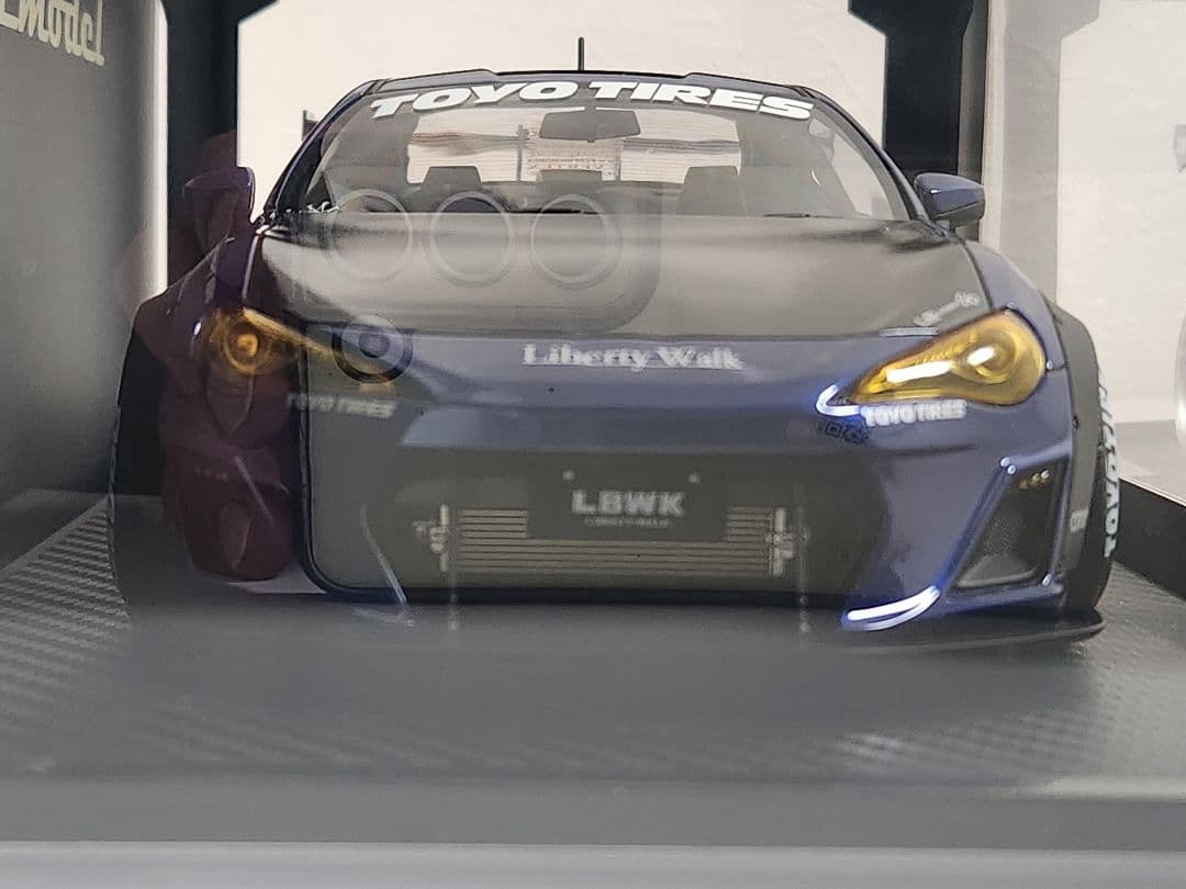 【1/18イグニッションモデル】Liberty Walk Toyota 86