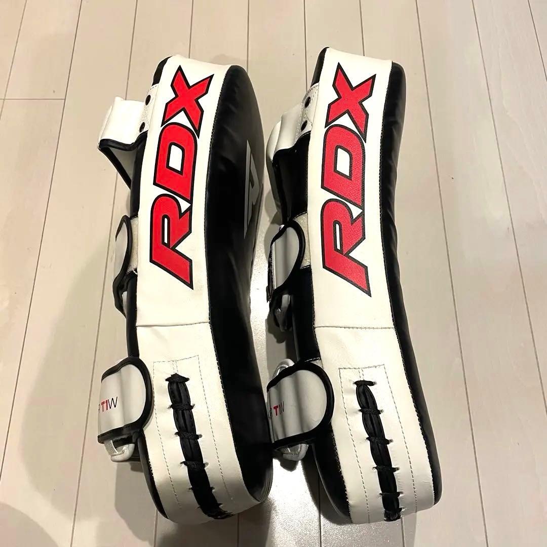 RDX APR T1W キックミット 黒/白