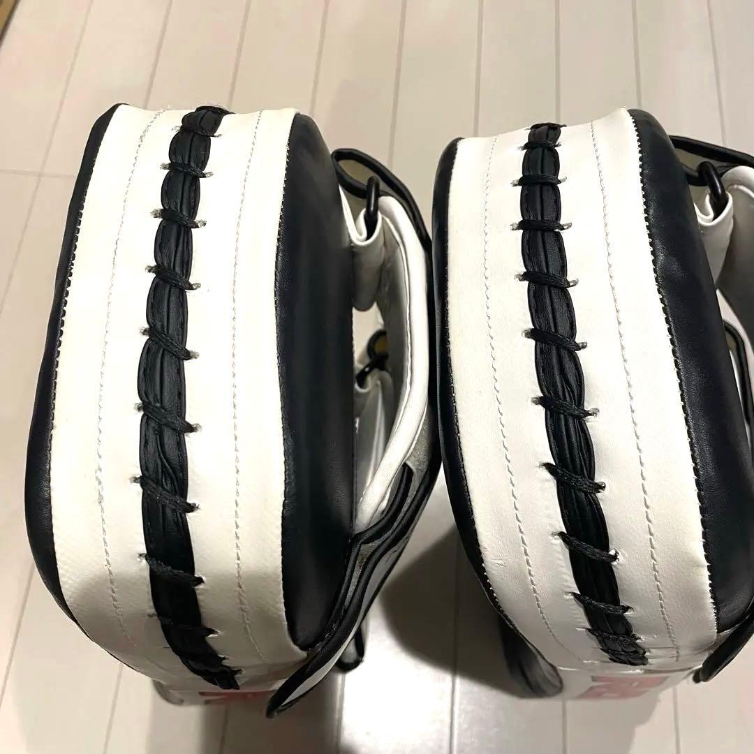 RDX APR T1W キックミット 黒/白