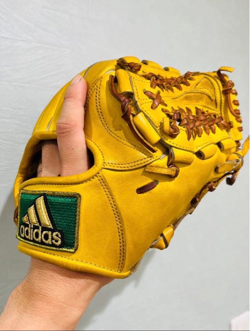 廃盤レア アディダス adidas 硬式グラブ 内野手用 高校野球対応