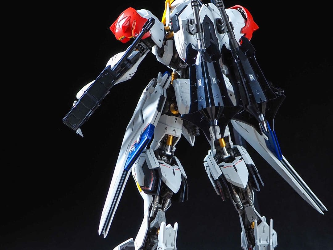 mg ガンダムバルバトスルプス　全塗装　完成品　パイロット塗装　ラスト
