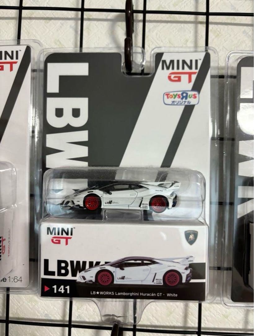 MiNiGT トイザらス限定　リバティーウォーク　ランボルギーニウラカン 141