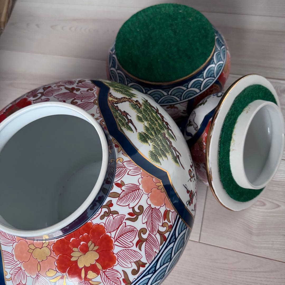 今日だけ割引　有田焼 勝右衛門作 染錦 金彩色絵花鳥紋 沈香壷　飾壺