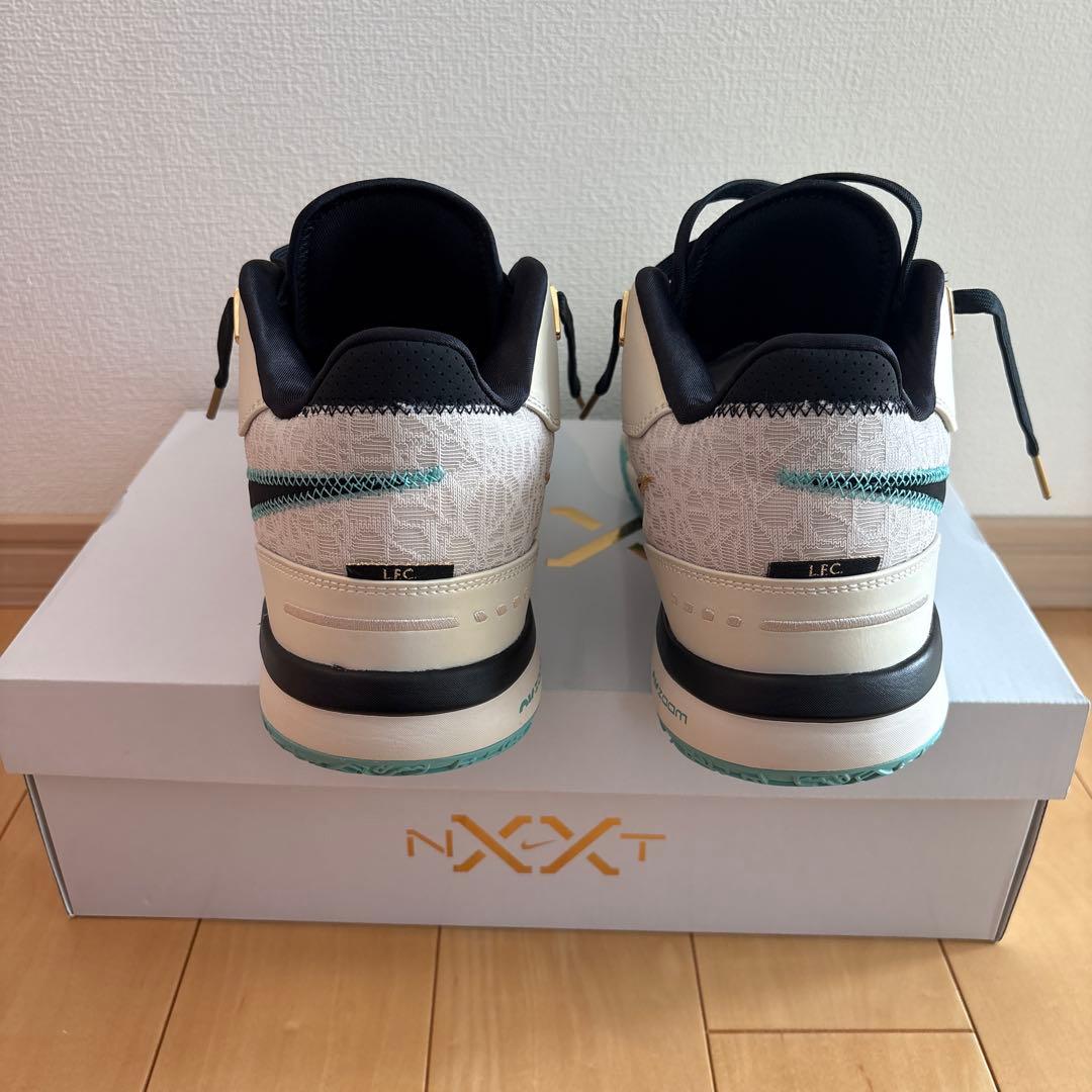 ナイキ NXXT バスケットボールシューズ レブロン　リバプール