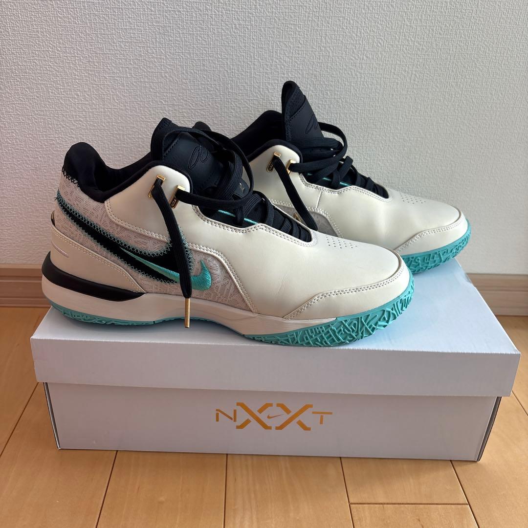 ナイキ NXXT バスケットボールシューズ レブロン　リバプール