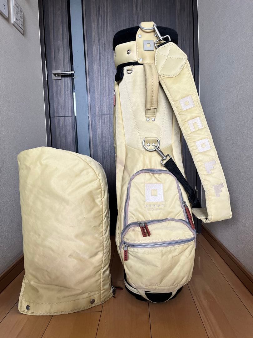 良品ONOFFオノフ カートキャディバッグ 9型軽量メンズ　レディース　クリーム