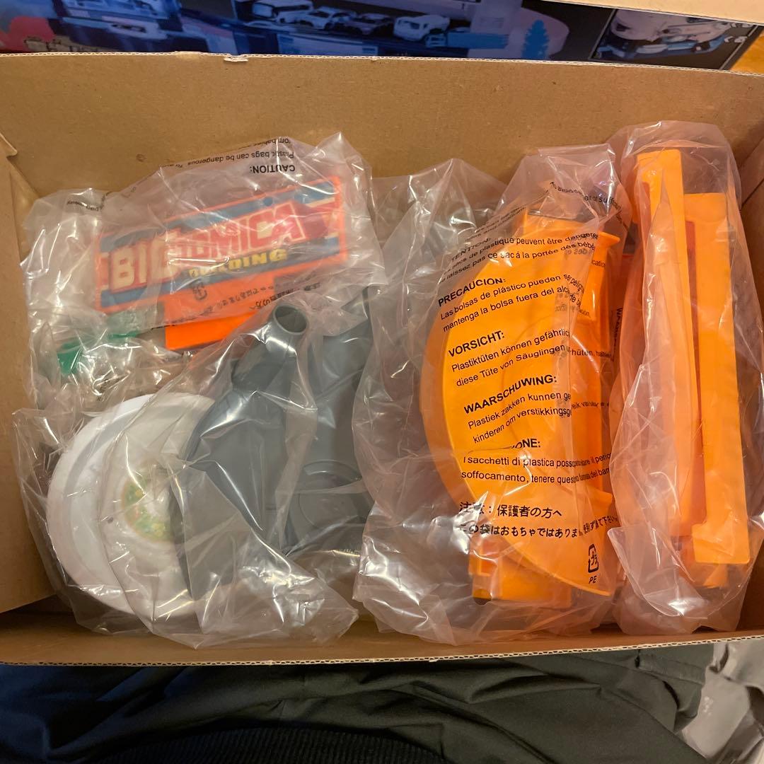 廃盤　BIGトミカビル スパイラルエレベーター　30台　電池いらず　中古品