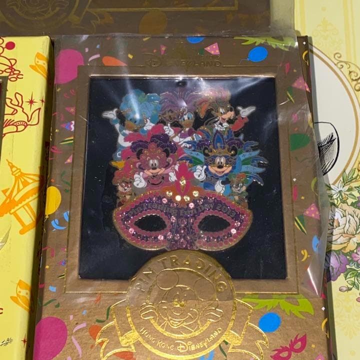 【レア】香港 ディズニー ランド　ピンバッジ セット ピントレ