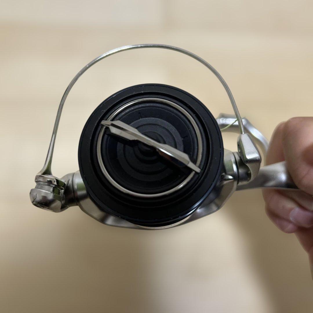 シマノ　スピニングリール　19ストラディク4000XG