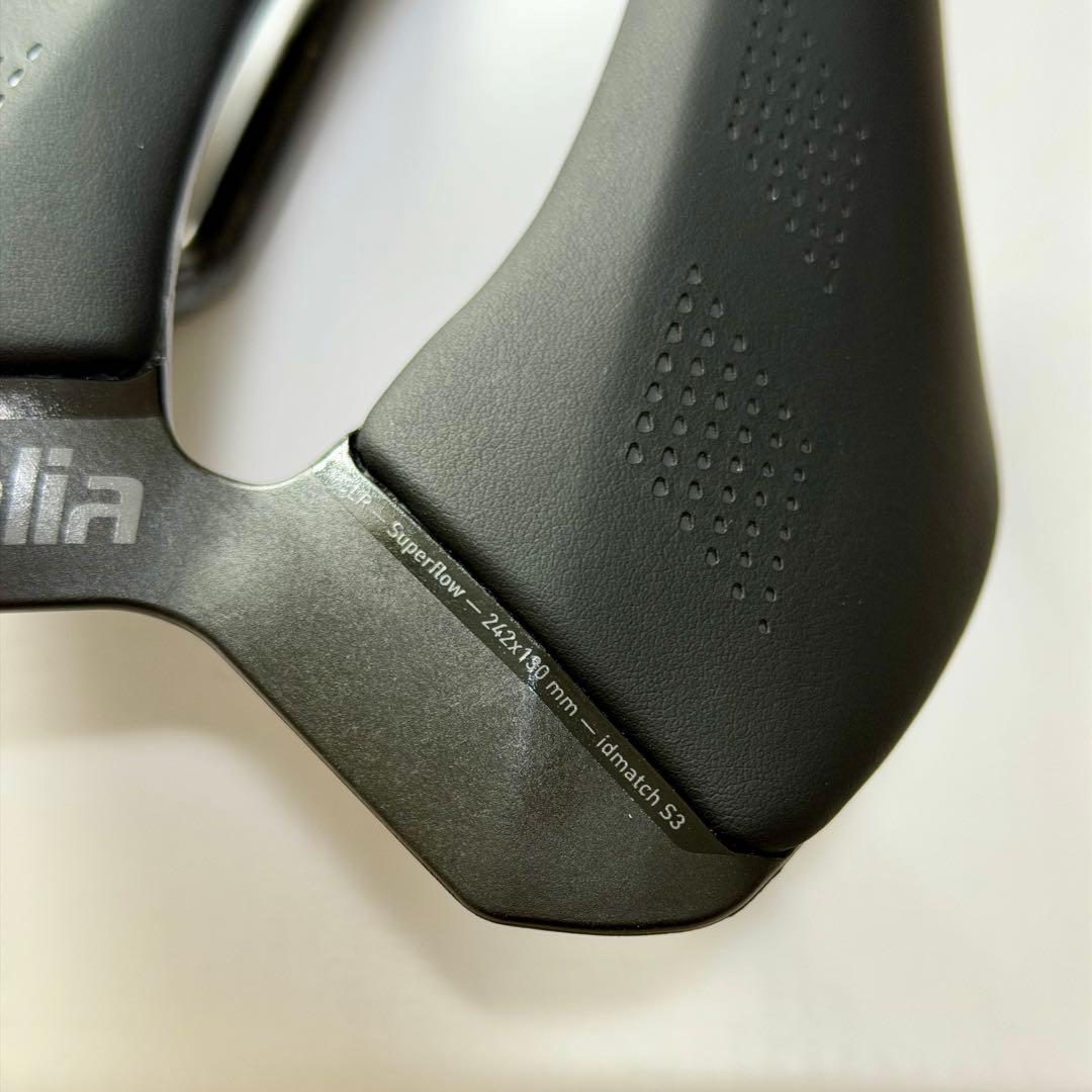 selle italiaセライタリア SLR CARBON S3 130mm