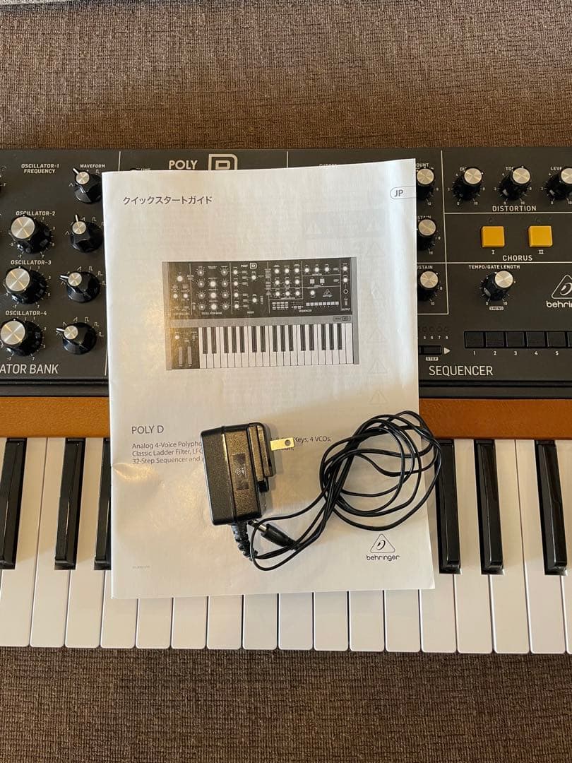 behringer poly-d アナログシンセサイザー