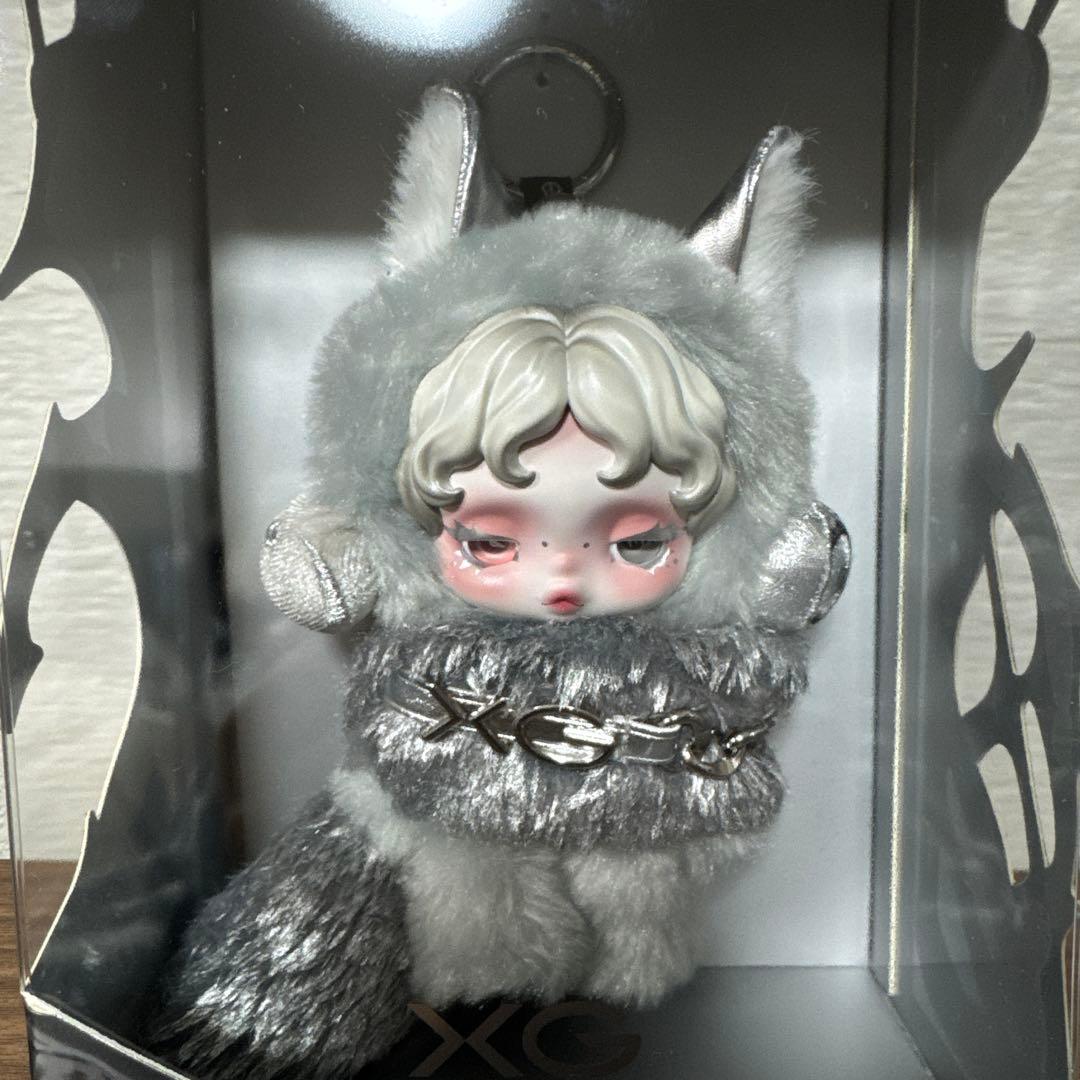 プ*♡様 SKULLPANDA × XG ぬいぐるみペンダント スカルパンダ