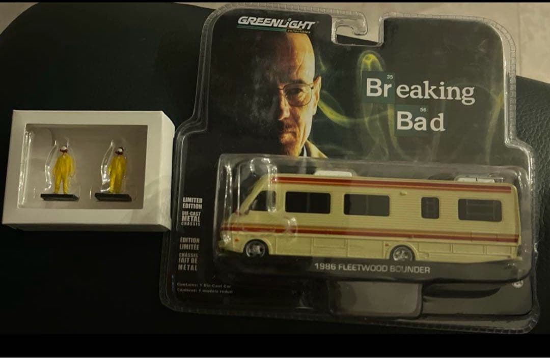 ブレイキングバッド　キャンピングカー　ミニフィギュア付き　グリーンライトミニカー