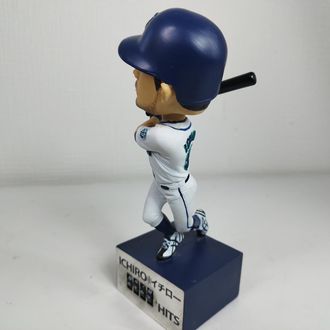 イチロー ヒットカウンター ボブルヘッド 2011 美品 首振り人形 IIO7
