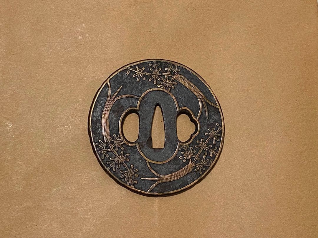 刀装具　鉄鍔　鐔　⑨ 武具　刀　大鍔