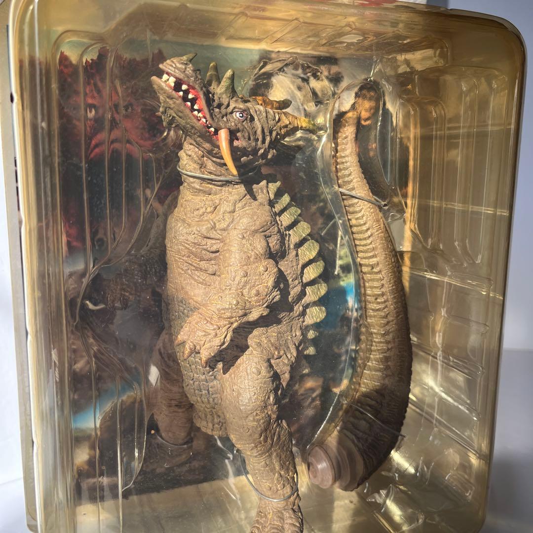 地底怪獣パゴス　ウルトラQフィギュア