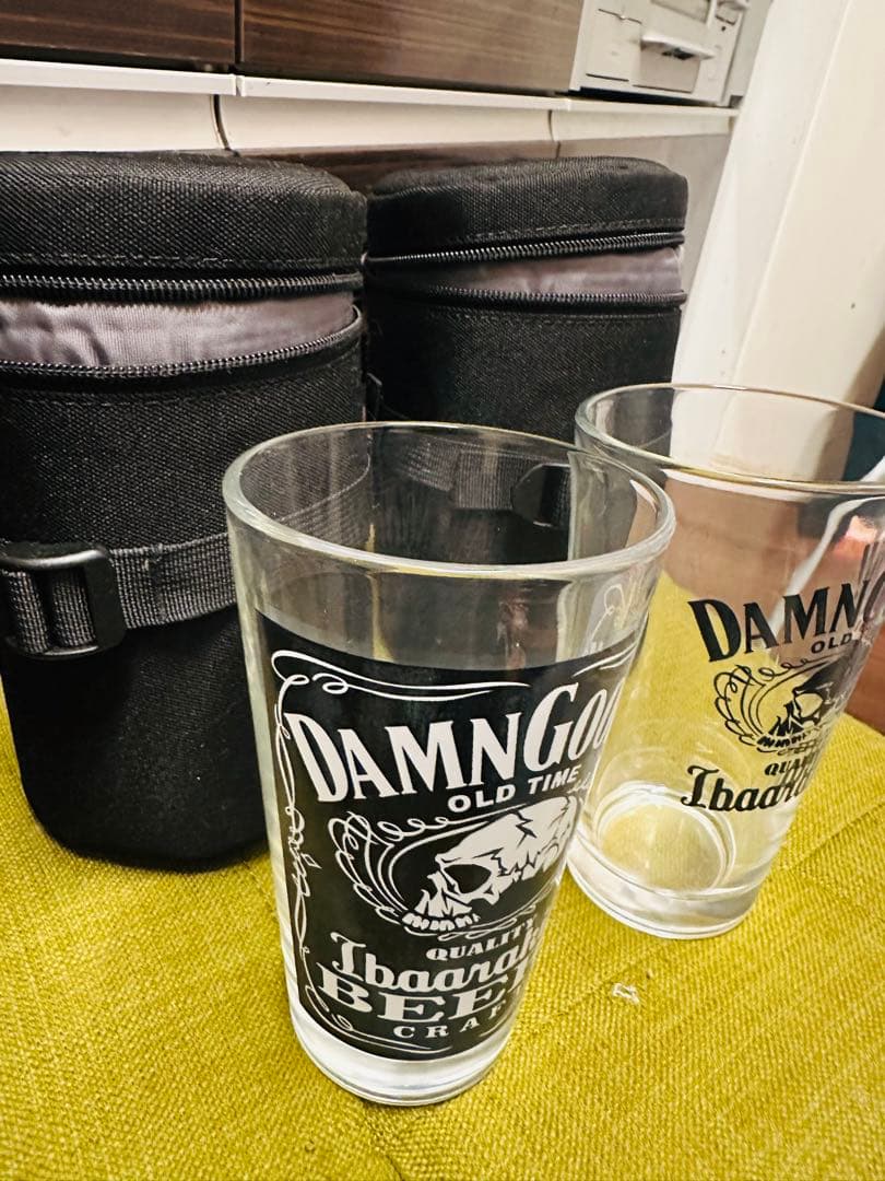 ケース付き ダムグッドガレージ パイントグラス