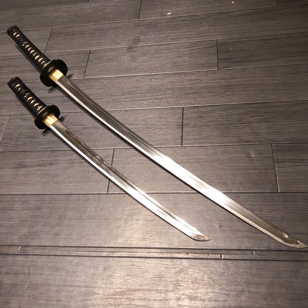 高級模造刀　居合刀　 樋入り刀身　太刀　脇差　大小セット　土佐美術刀剣
