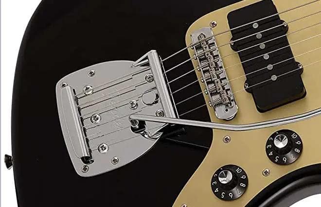 mika@断捨離中　カスタムギターオーダー対応