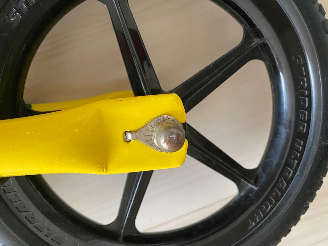 ストライダー　STRIDER 12 イエロー