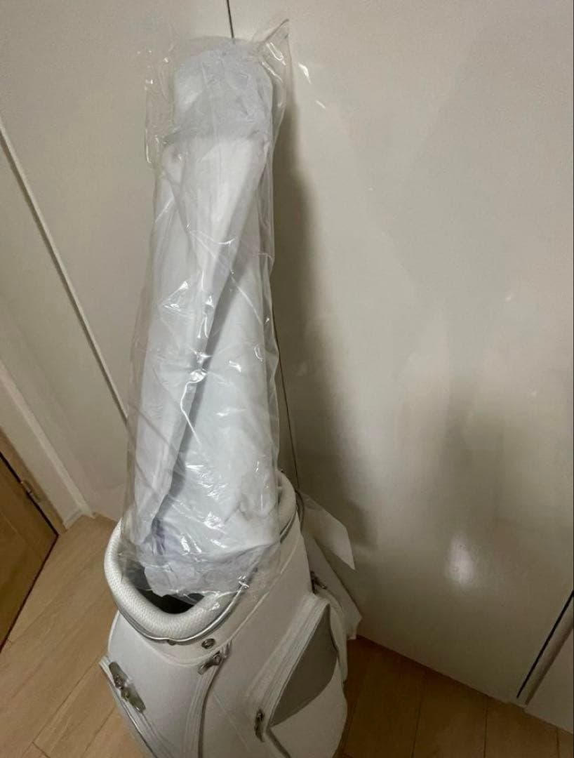 新品未使用　キャロウェイ　ゴルフキャディバック　レディース 軽量 ホワイト