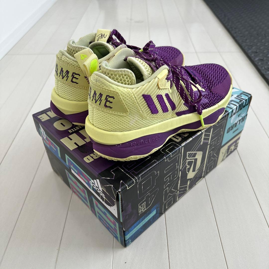 バッシュ adidas Dame 8 23cm