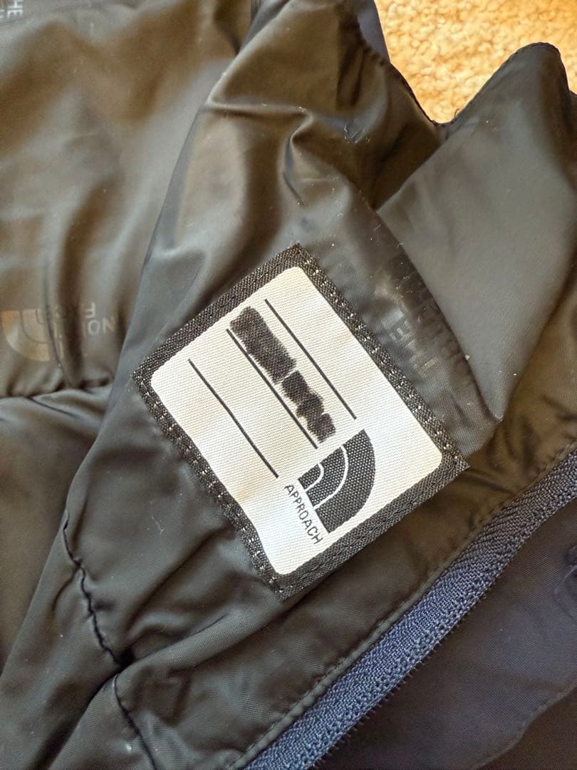 美品　ノースフェイス キッズ スノーウェア 130、120 上下セット 迷彩