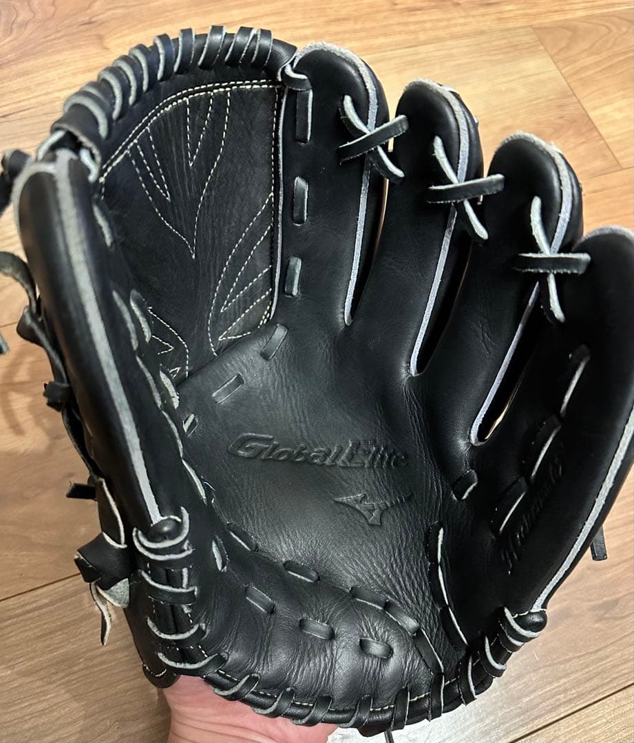 野球　軟式グローブ　ミズノグローバルエリート　投手用