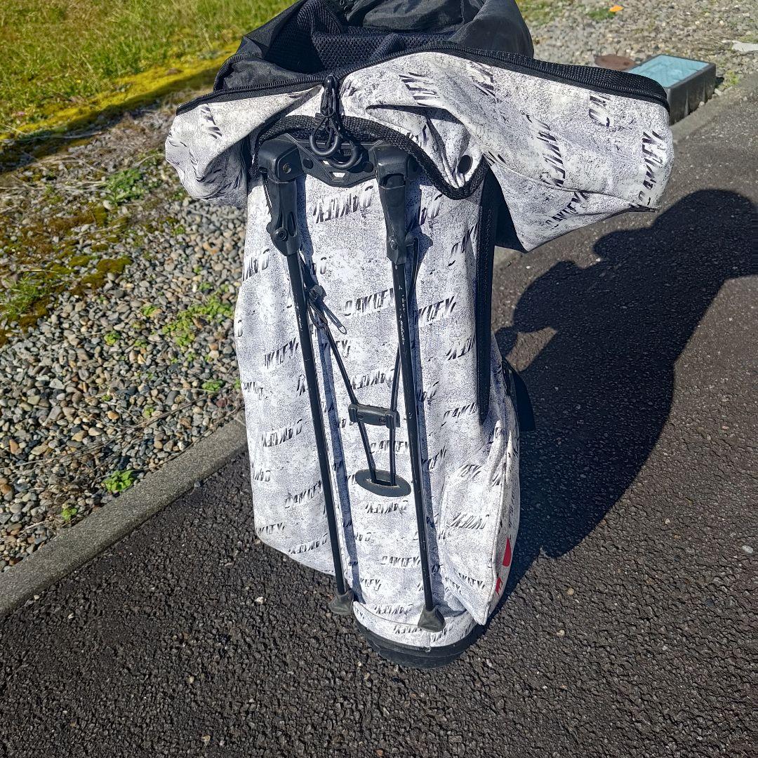 Oakley スタンド付きキャディバッグ ホワイト/グレー