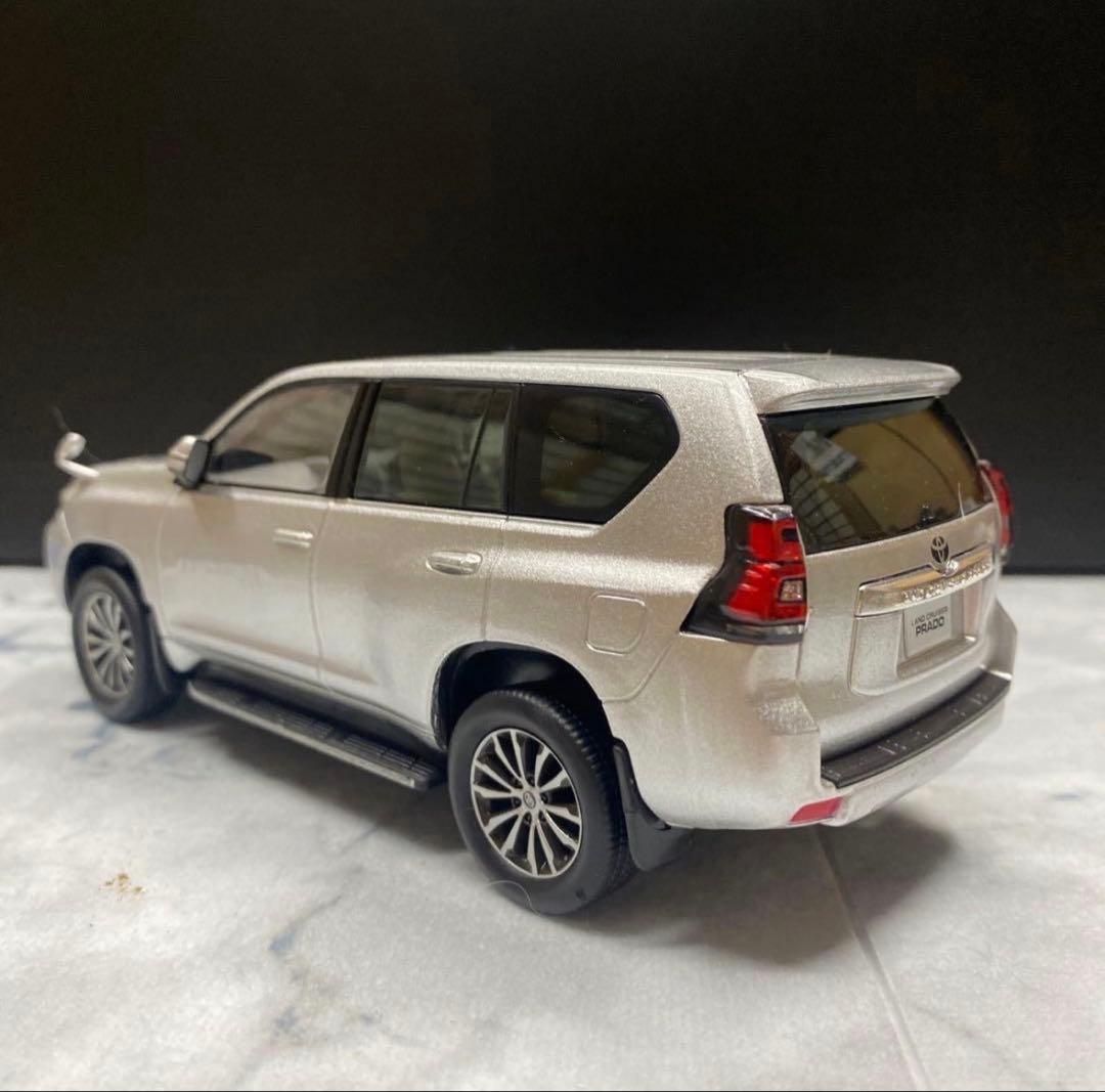 トヨタ ランドクルーザープラド カラーサンプルミニカー 2台セット　非売品