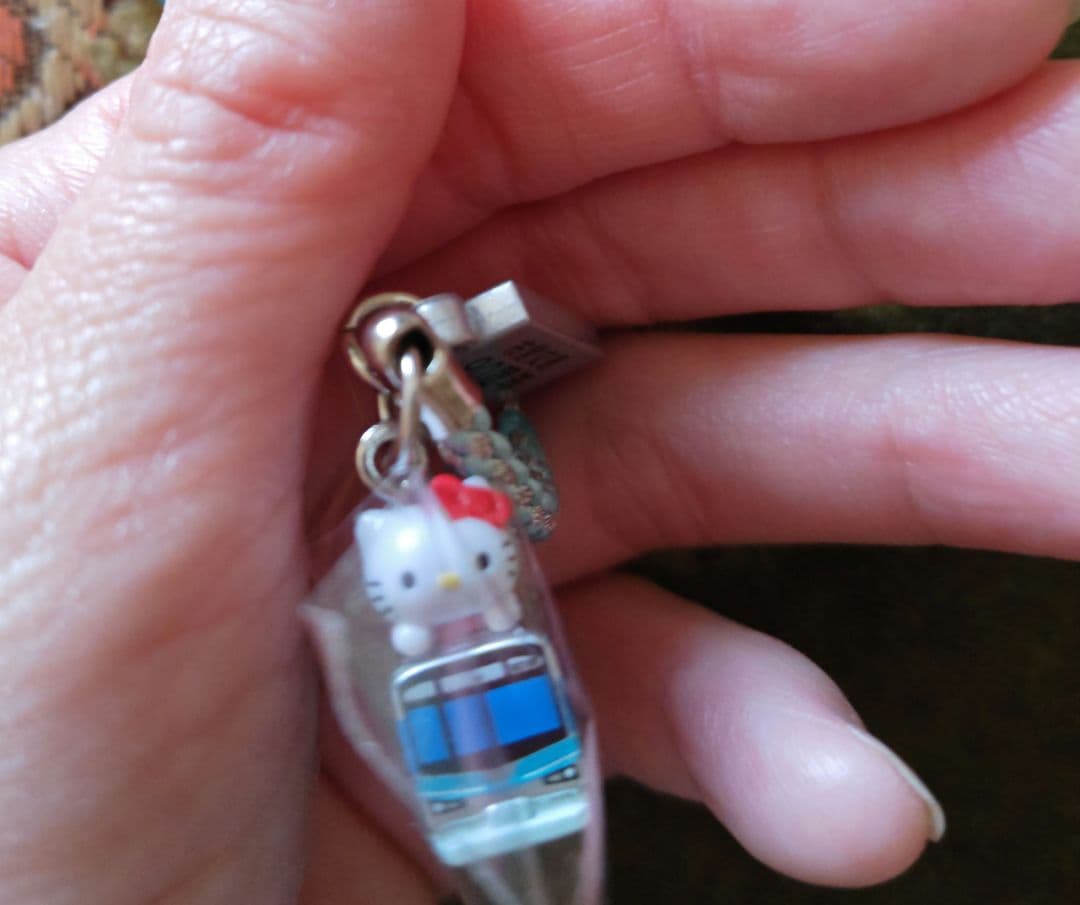 ハローキティ 名古屋市営地下鉄90周年限定　希少　激レア　2012年