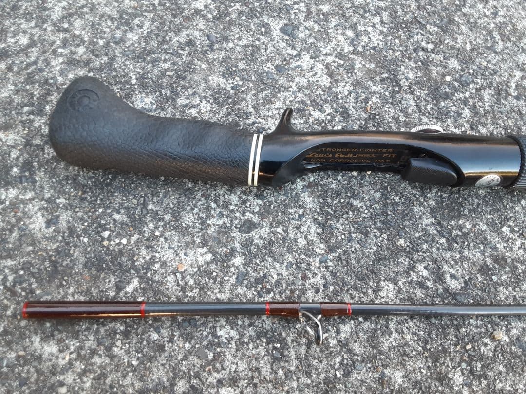 メルカリ便　fuji lews GRAPHTE SG4-26 スピードスティック