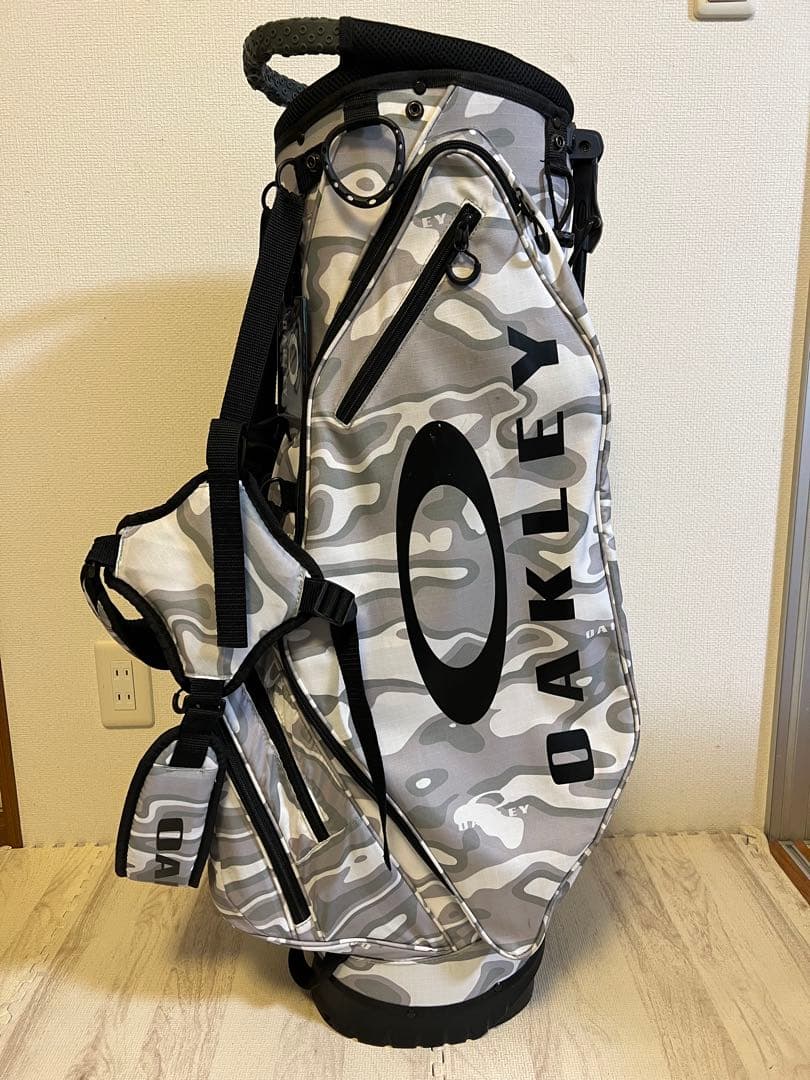 オークリー　スタンド　キャディバッグ