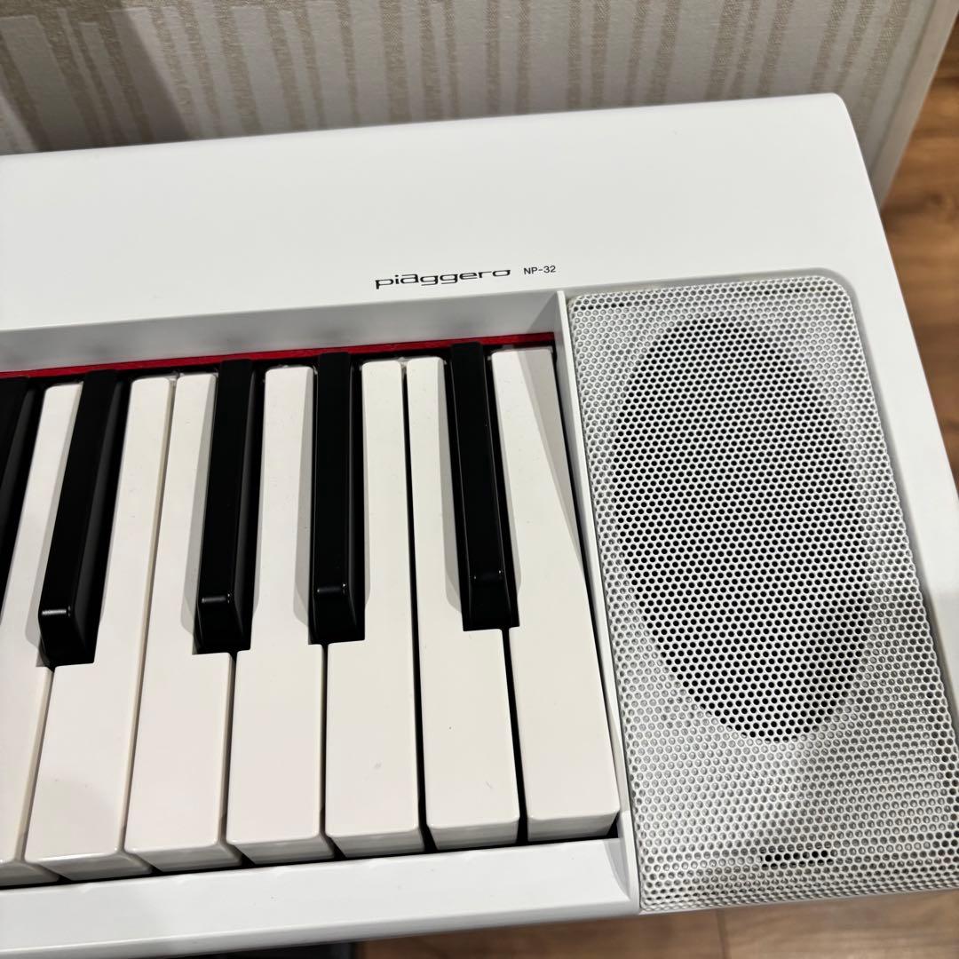 YAMAHA piaggero NP-32 ホワイト 76鍵盤　スタンド、チェア