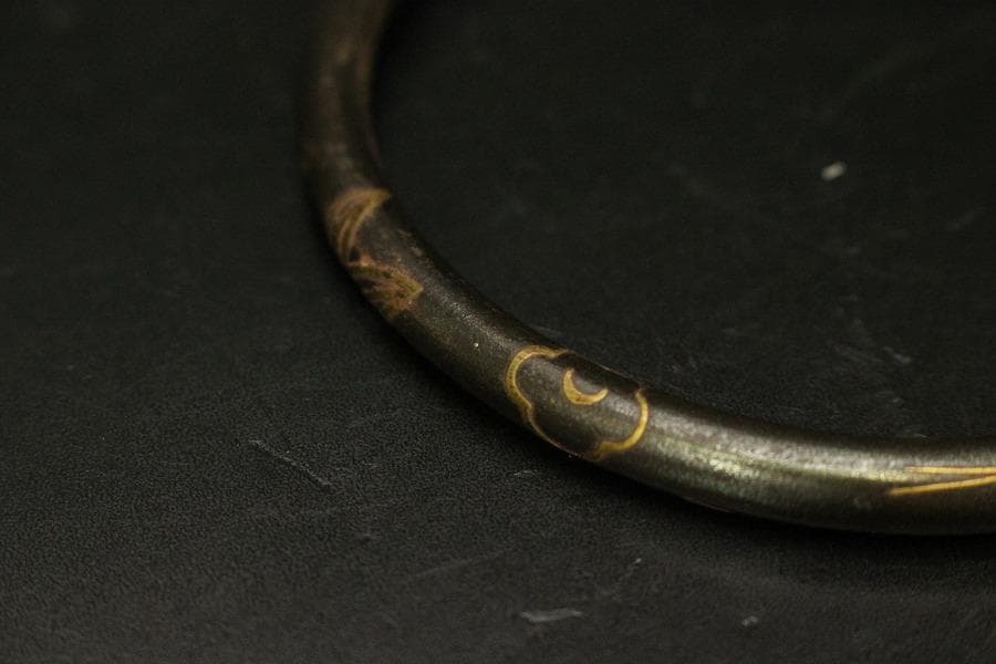 角谷莎村 作 銀摘 瑞鳥紋 丸釜 共箱 金象嵌 釜環 火箸 美品(ZE517)