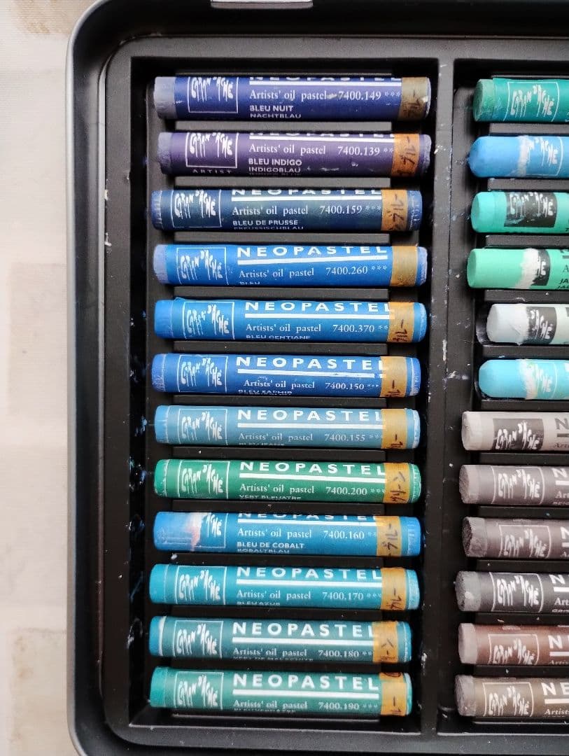 【中古品】カランダッシュ　ネオパステル 96色セット(缶ケース)