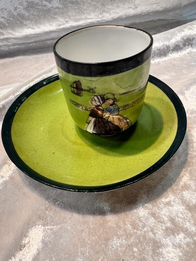 デミタスカップ＆ソーサー　オランダの風景　人物　刻印あり