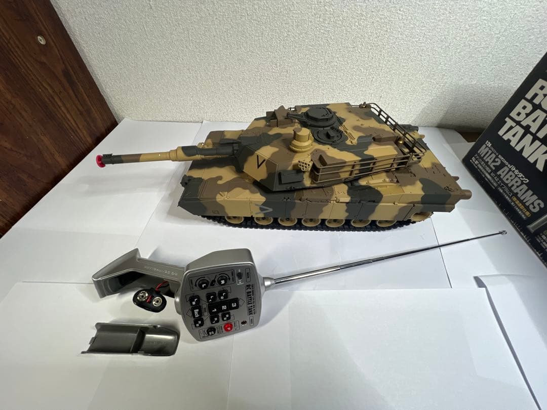 東京マルイ　1/24 RCバトルタンク　迷彩M1A2ABRAMS