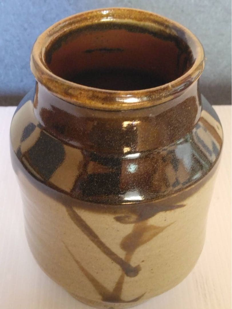 人間国宝「浜田庄司」作　鉄絵花瓶　共箱付　無疵完品　真作保証品