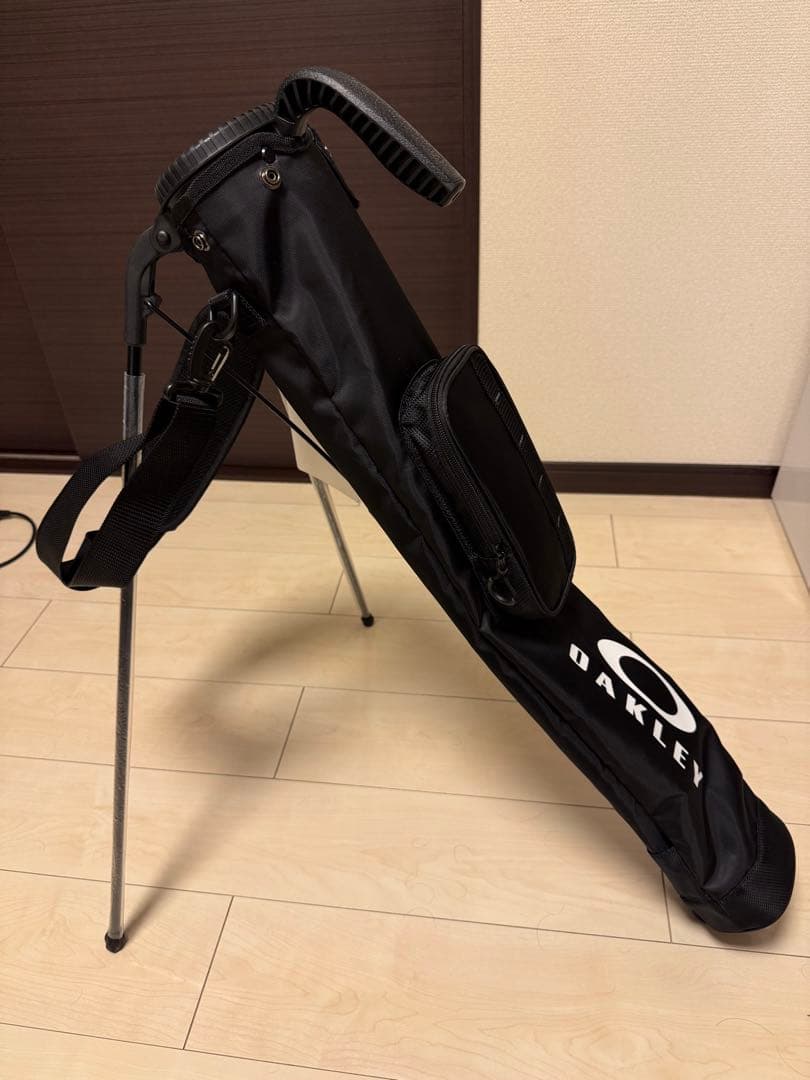 【新品】オークリー　OAKLEY セルフスタンドバッグ